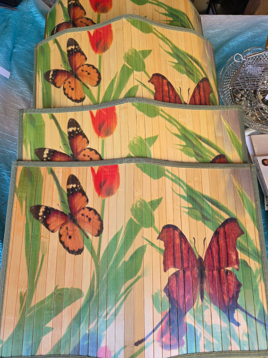 4 bamboo placemats