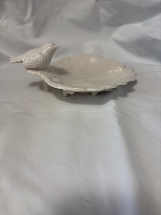Winter white bird on lattice trinket dish