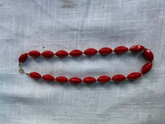 Vintage Mid-Century Bright Red Molded Plastic Rice Bead Choker Necklace – 16"