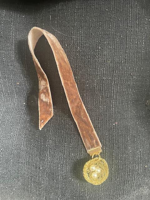 Brown Velvet Book Marker with Nest