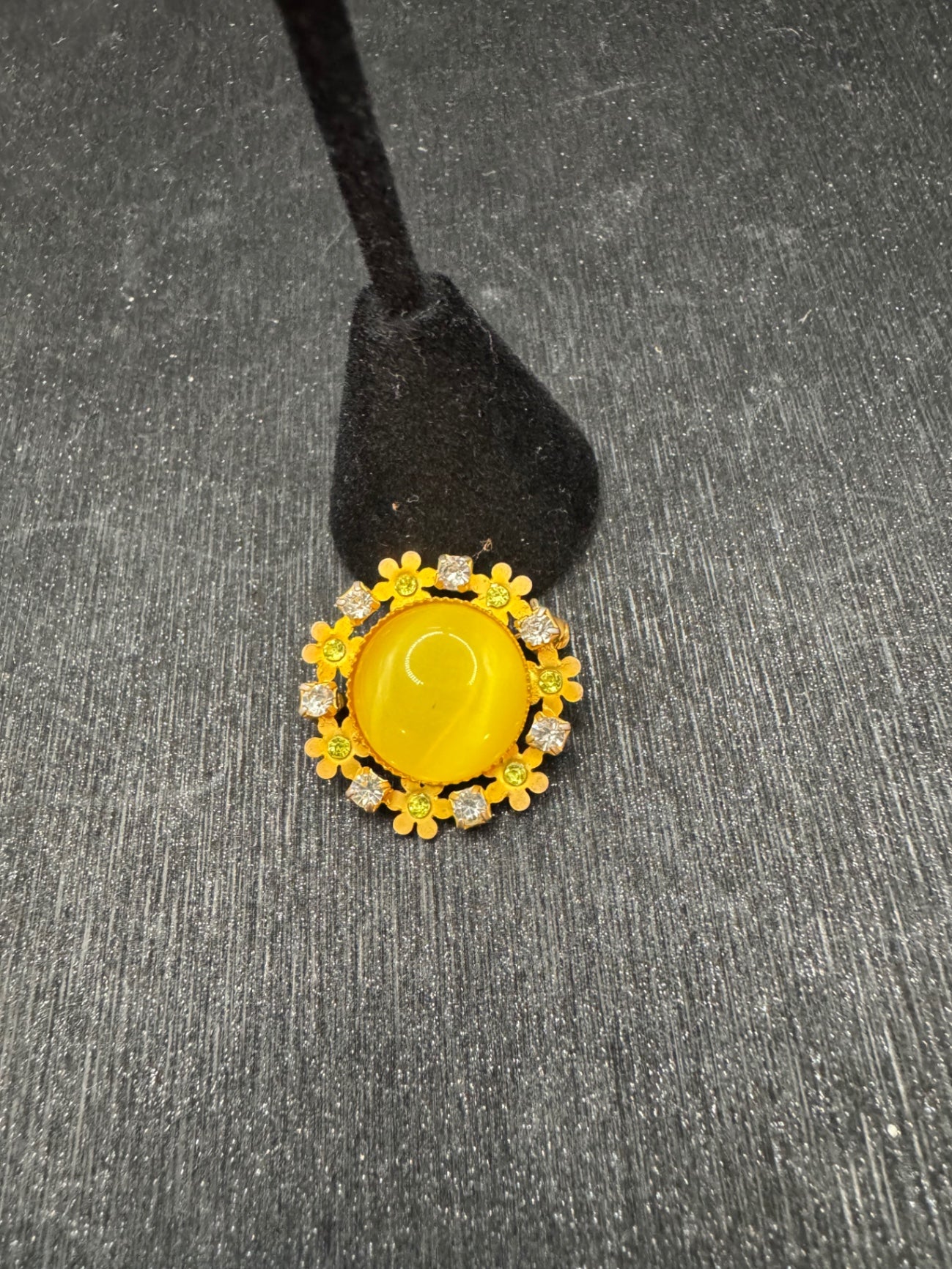 Vintage Brooch