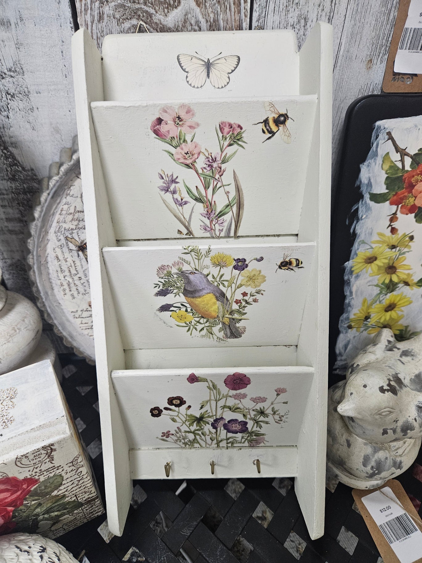 Decorative Wall Organizer 