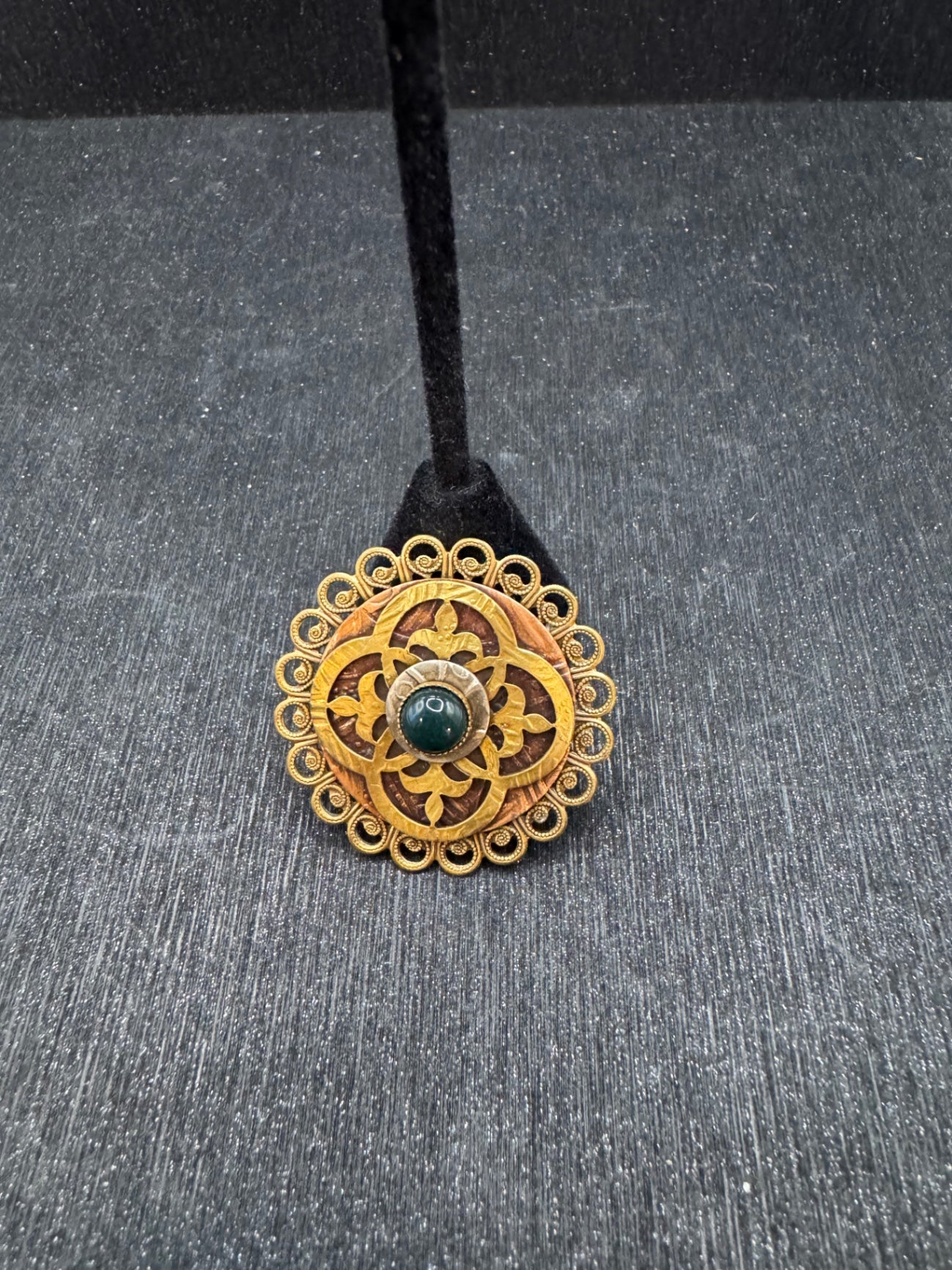 Brooch with Green stone