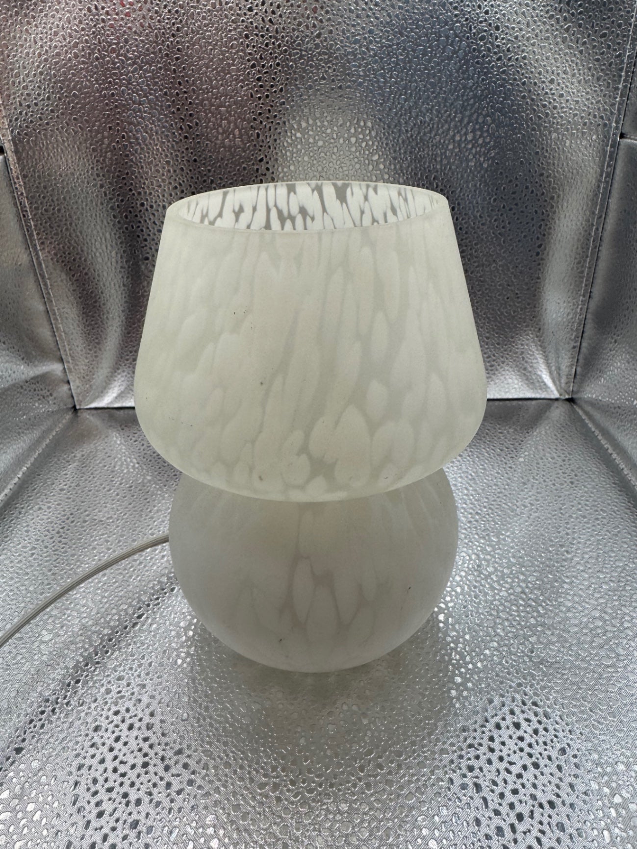 White little lamp