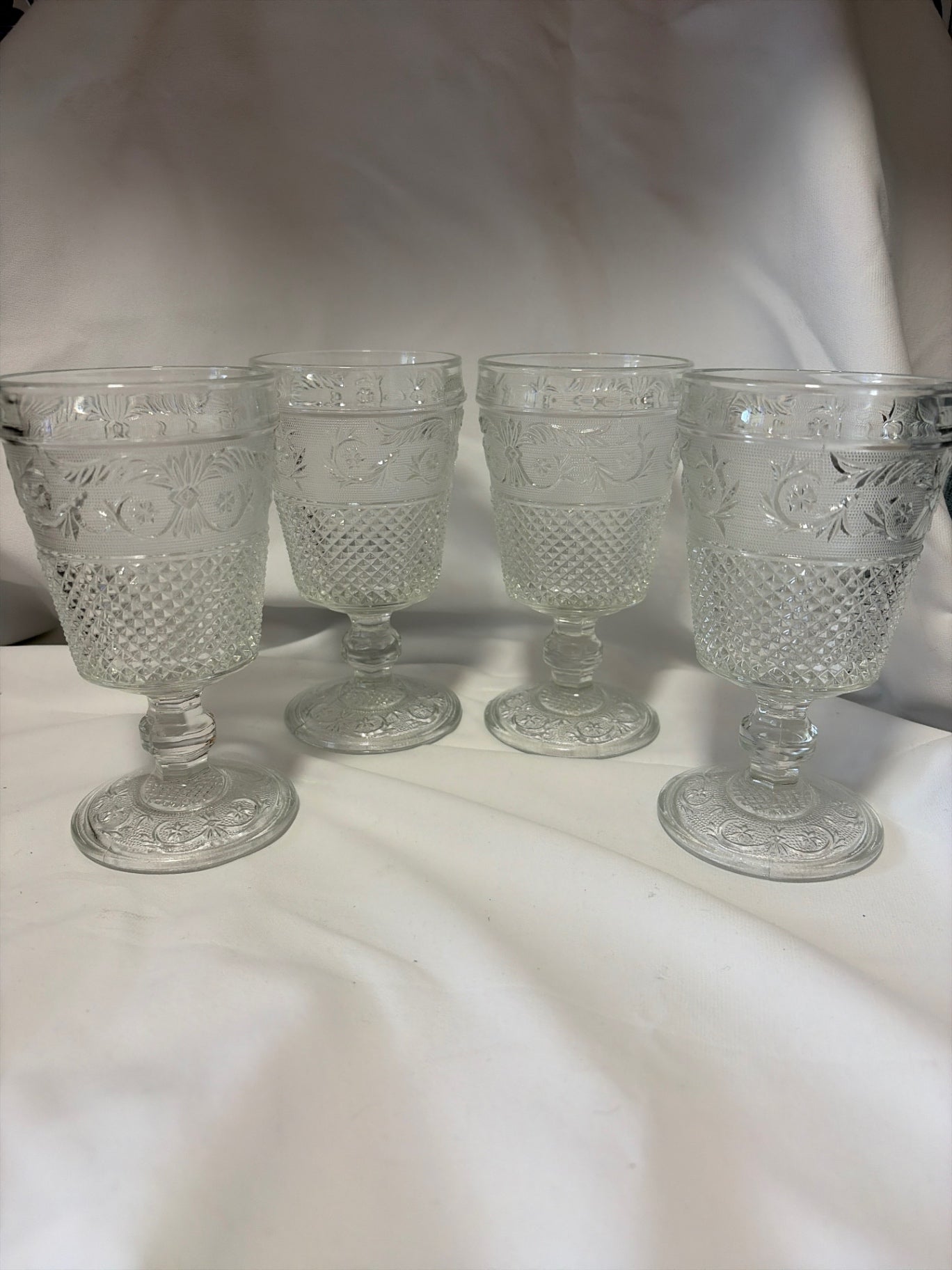 Beautiful Johnson Bros set of 4 goblets