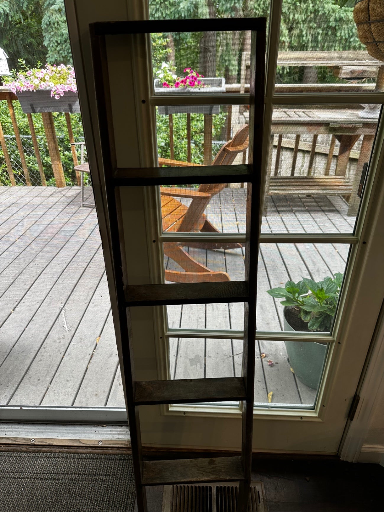 Wood ladder