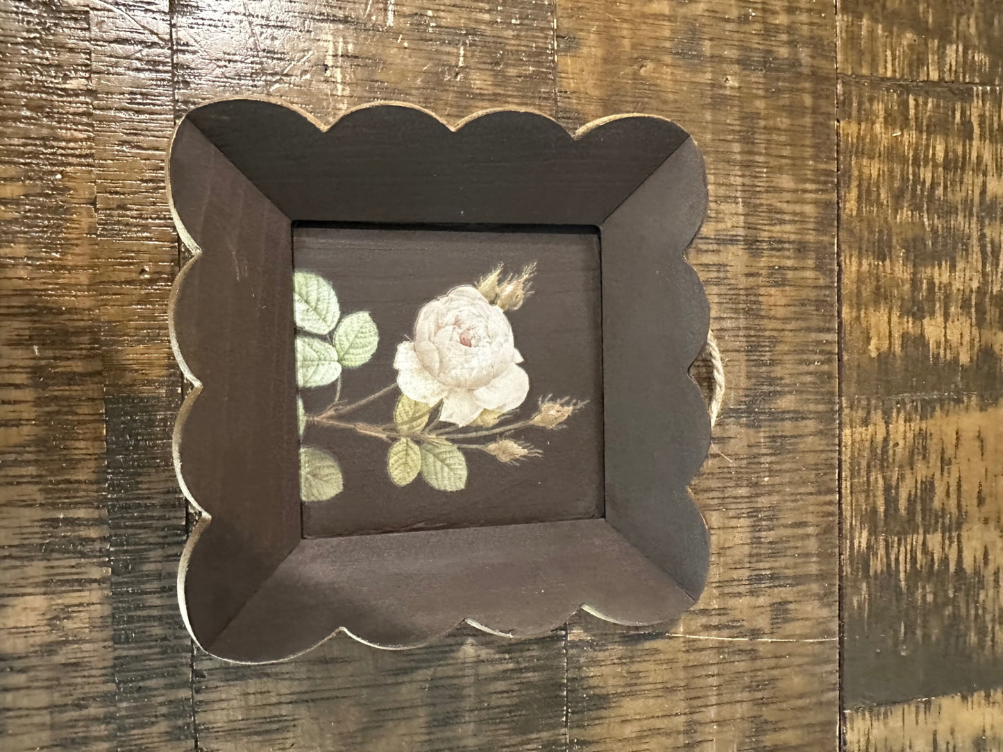 Square frame with white flower
