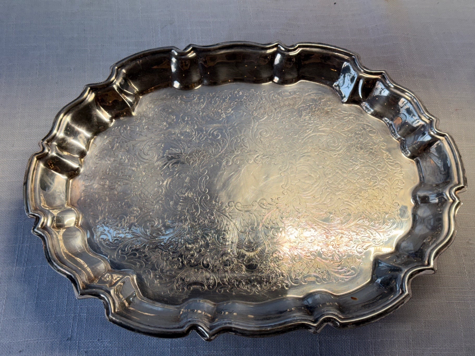 Vintage Wm. Rogers Silver-Plated Scalloped Oval Serving Tray