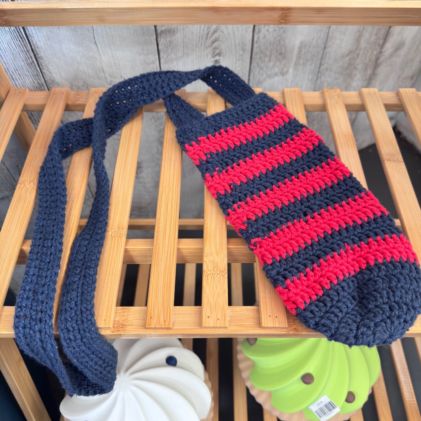 Crochet water bottle holder