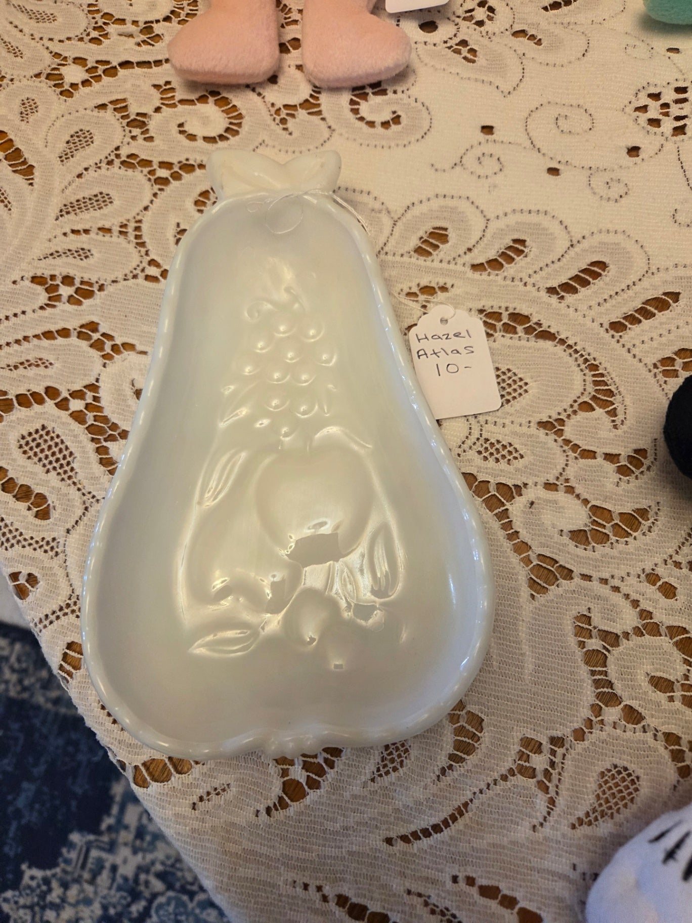 Hazel Atlas pear dish