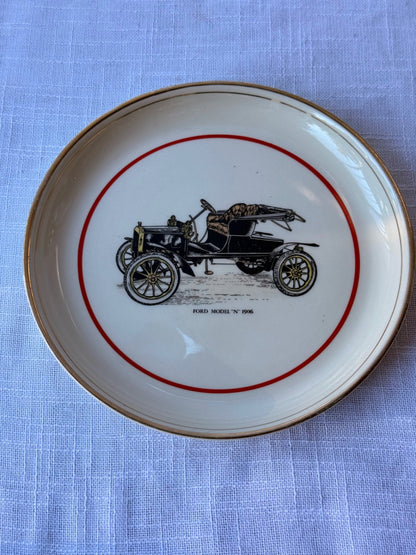 Vintage Hyalyn Porcelain 1906 Ford Model "N" Antique Auto Coaster / Small Trinket Dish