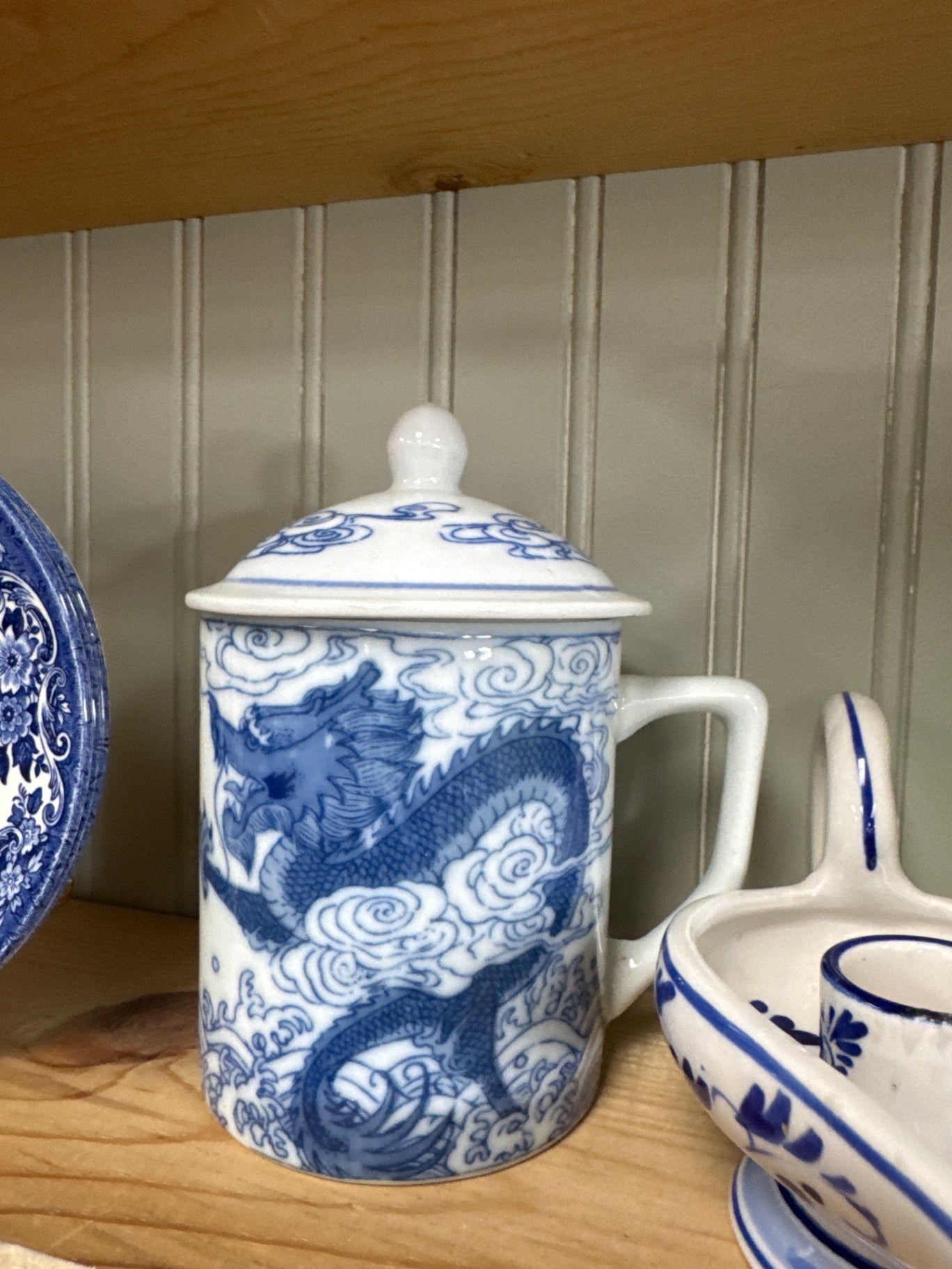Porcelain Lidded Mug - Chinese Dragon