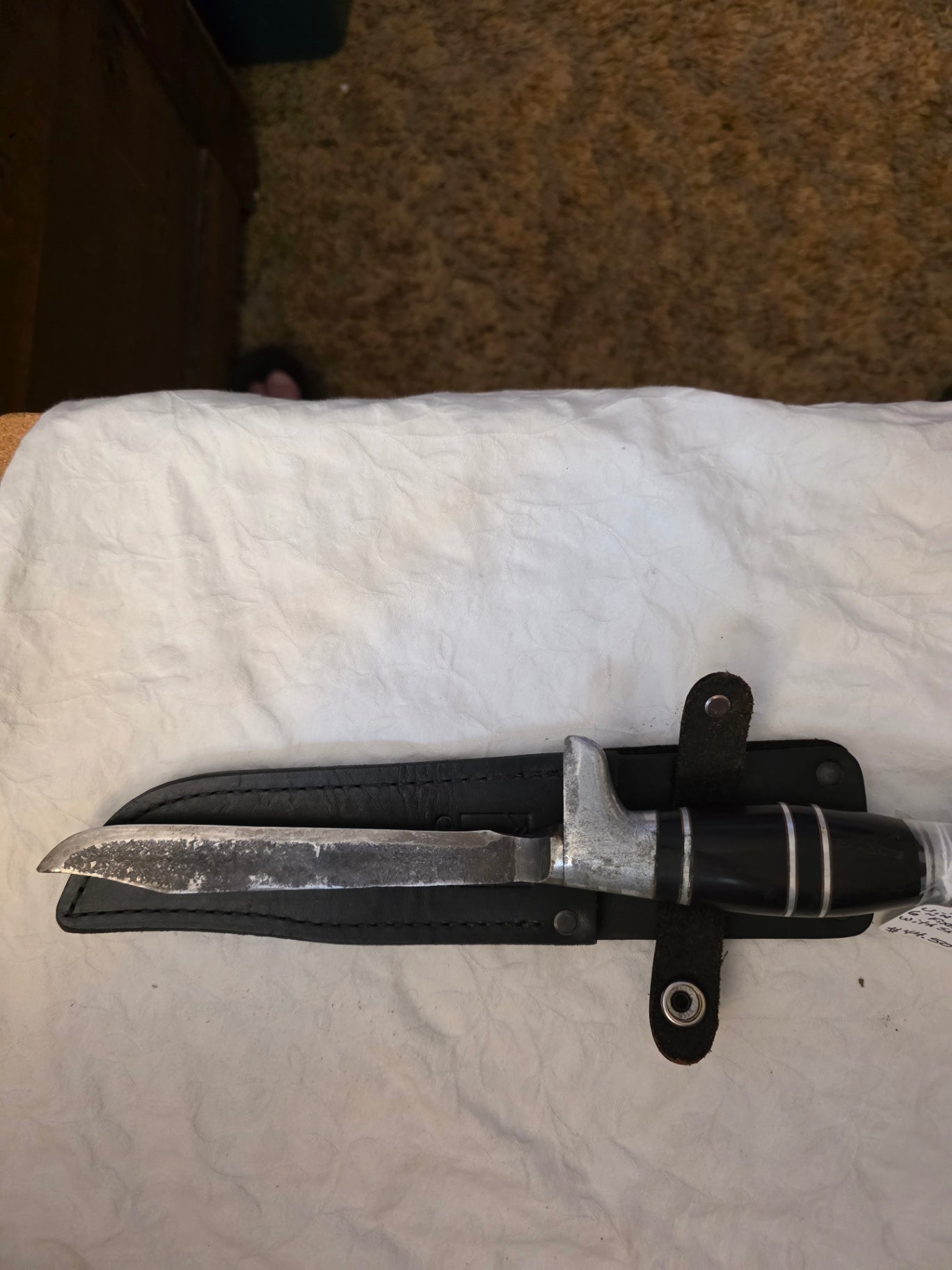 VINTAGE 6" FIXED BLADE KNIFE WITH CHEATH.