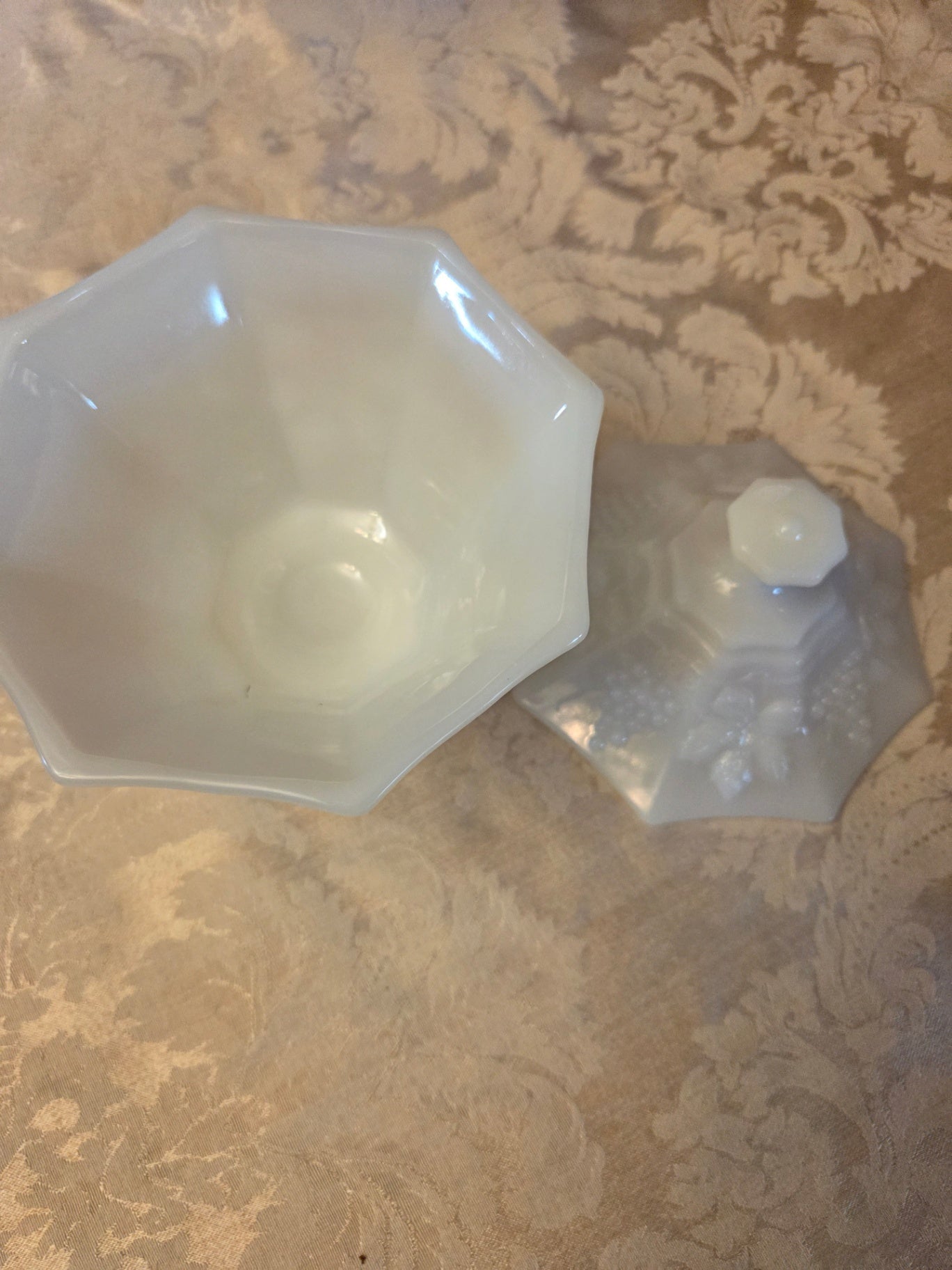 Anchor Hocking candy dish