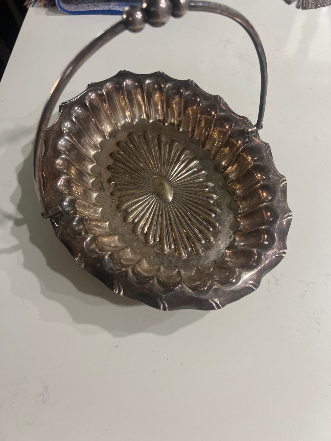 Silver basket holder 