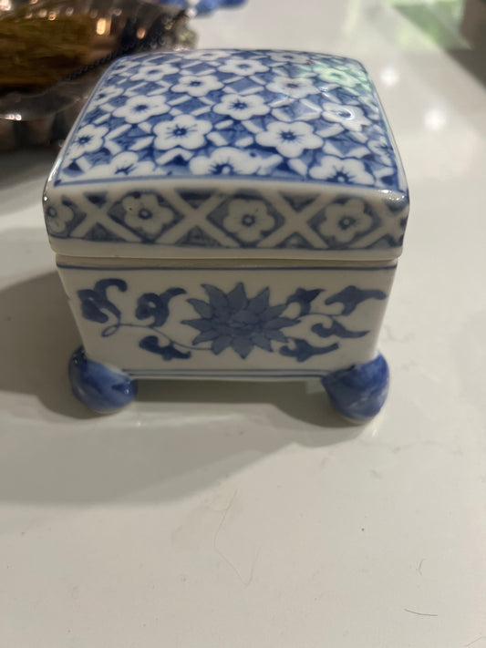 Mid 20th Century footed Chinese box