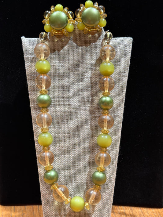 Vtg Green Choker / Clip Earring Set