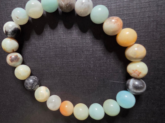 Green jade beads using elastic