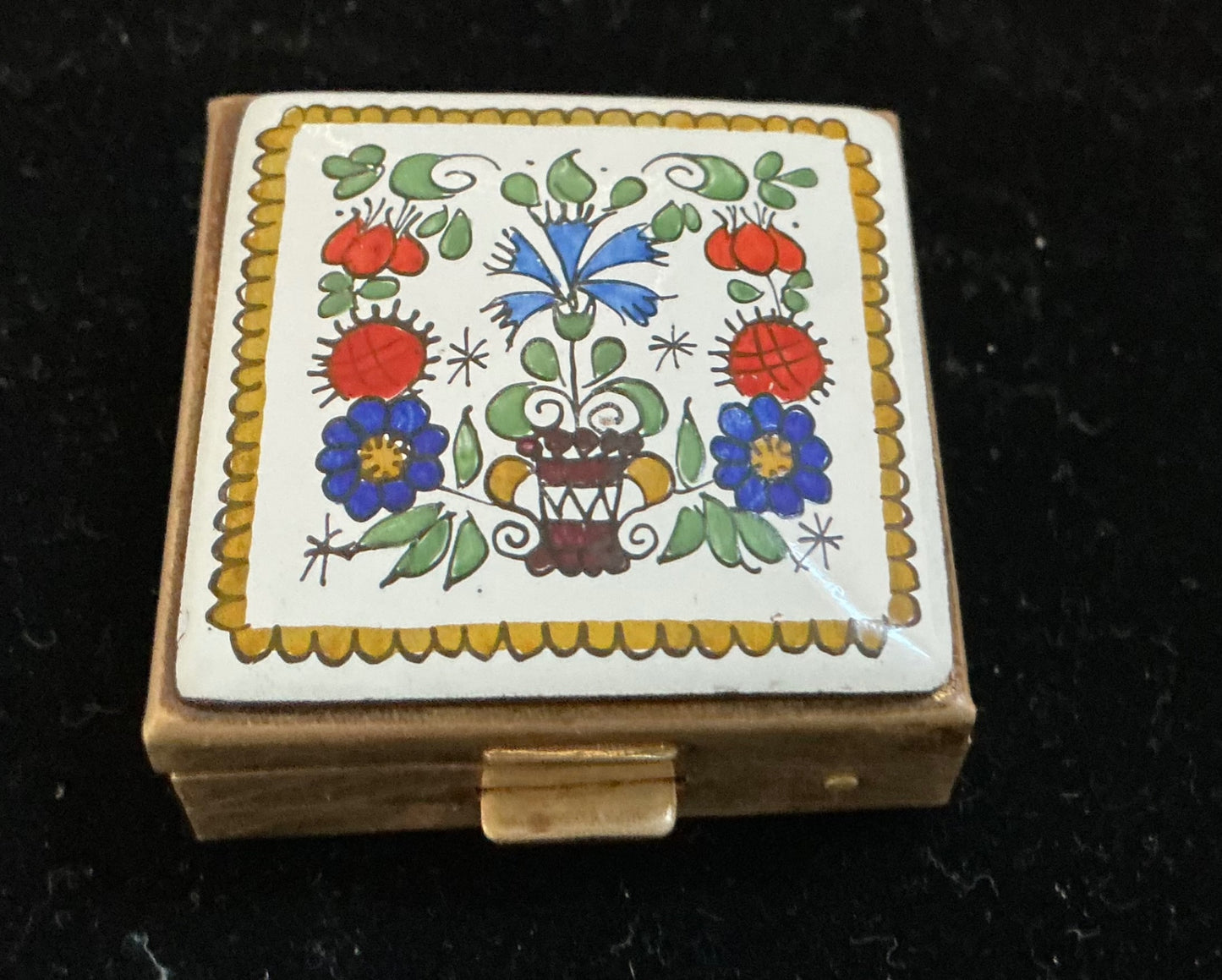 VTG. Pill/Trinket Box