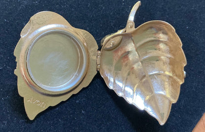 VTG. Avon Leaf Brooch
