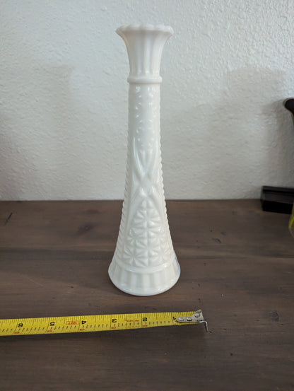 Vtg. Anchor Hocking Star & Bars Milk Glass Vase 