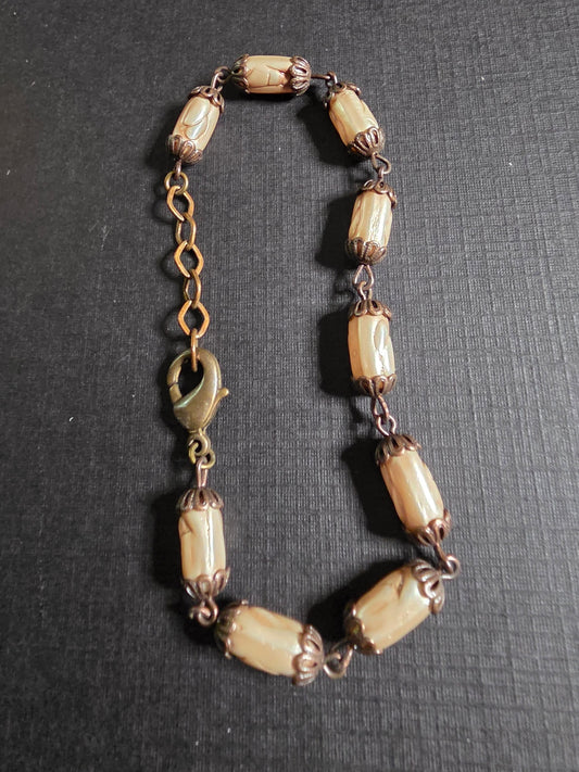 12B vintage chain w/beige beads