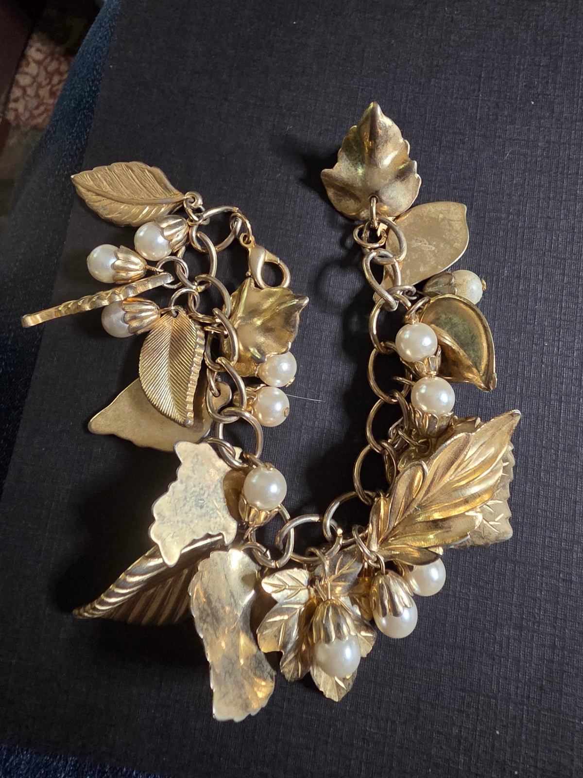 10B gold leafs and pearl accents 