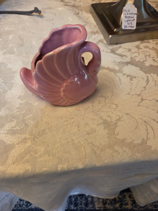 Hull pottery swan