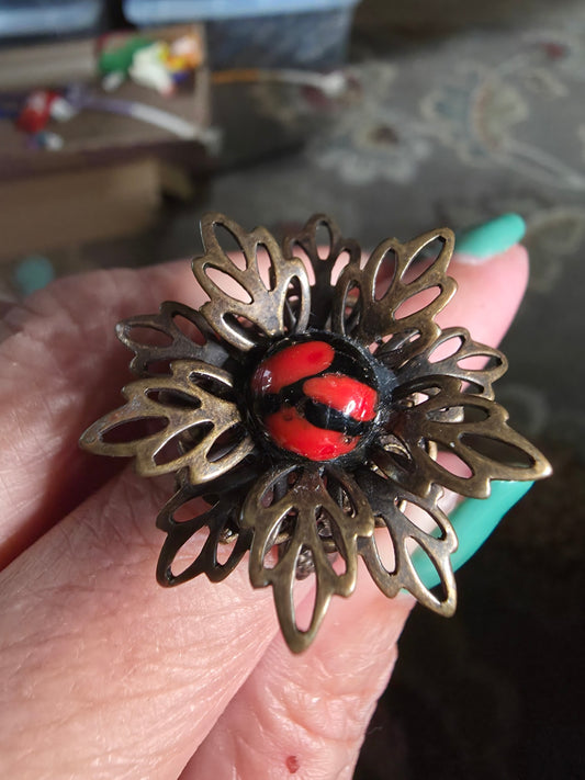 16R filigree flowers w/lady bug cab