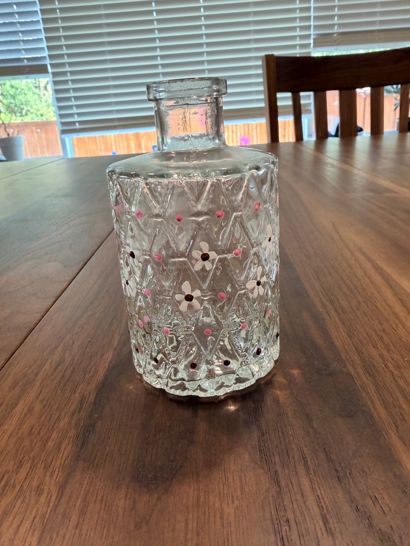 4.5" Tall Handpainted "White Daisies w/ Pink & Brown Dots" Embossed Bud Vase