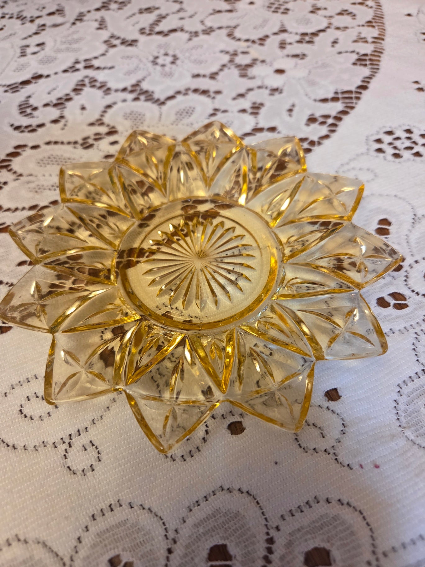 Federal glass dish