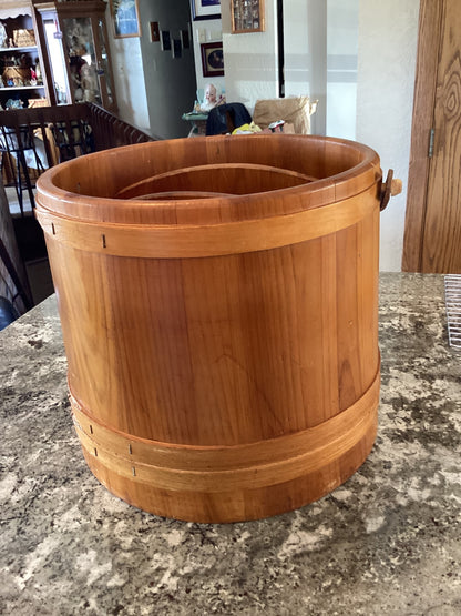 Vtg basketville wooden bucket