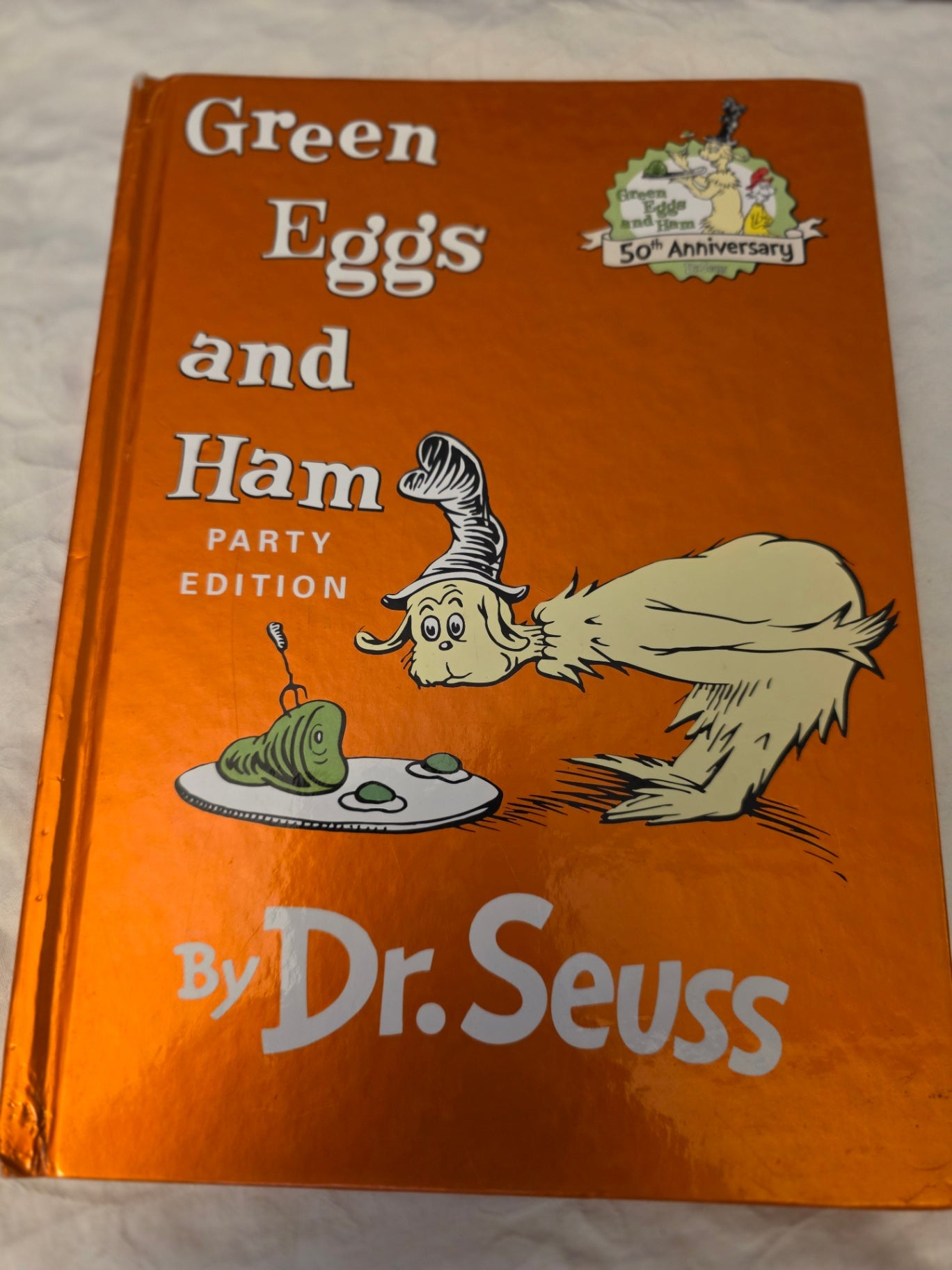 GREEN EGGS AND HAM. by DR SEUSS.