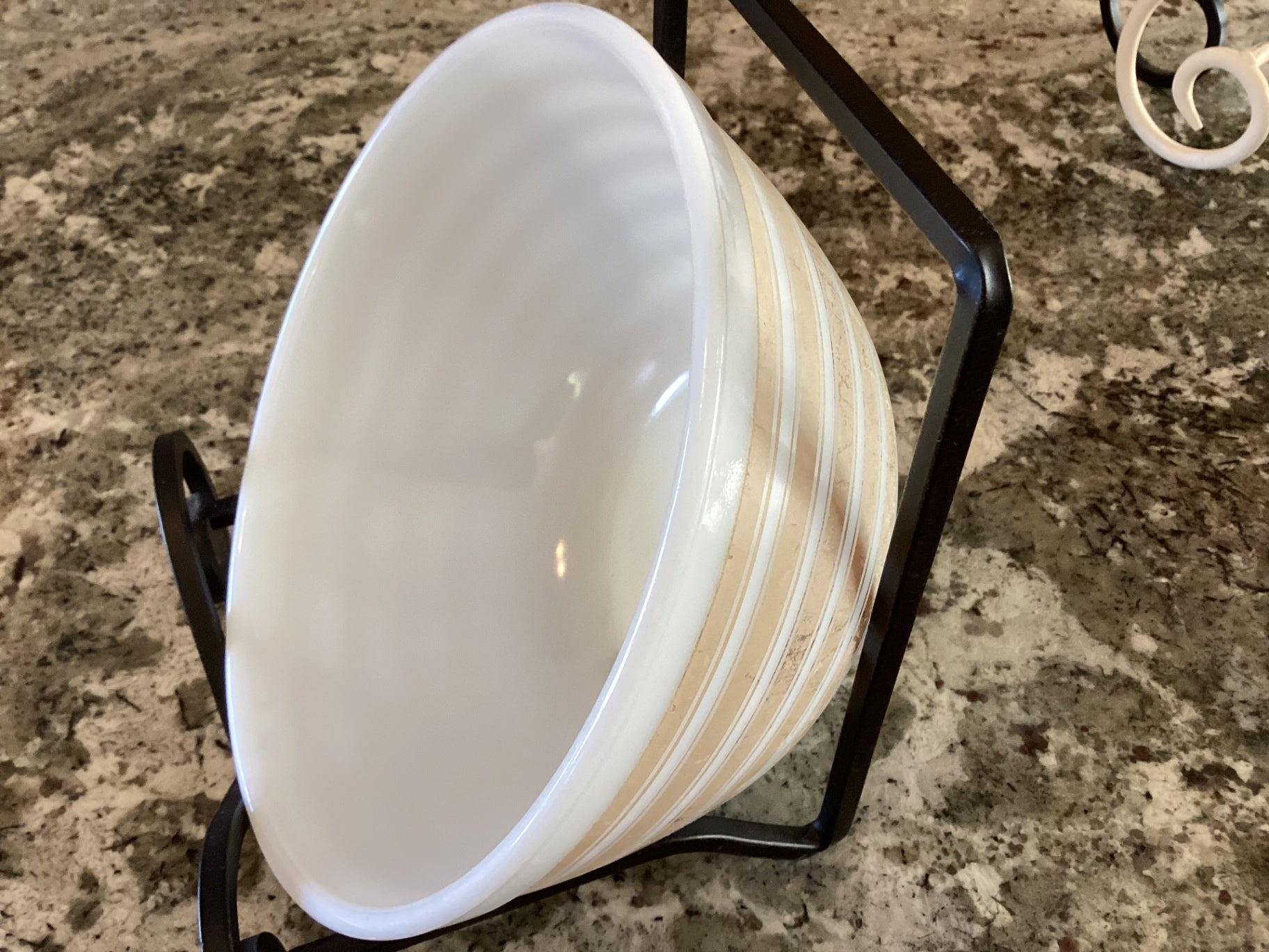 1960s Pyrex rainbow stripe bowl