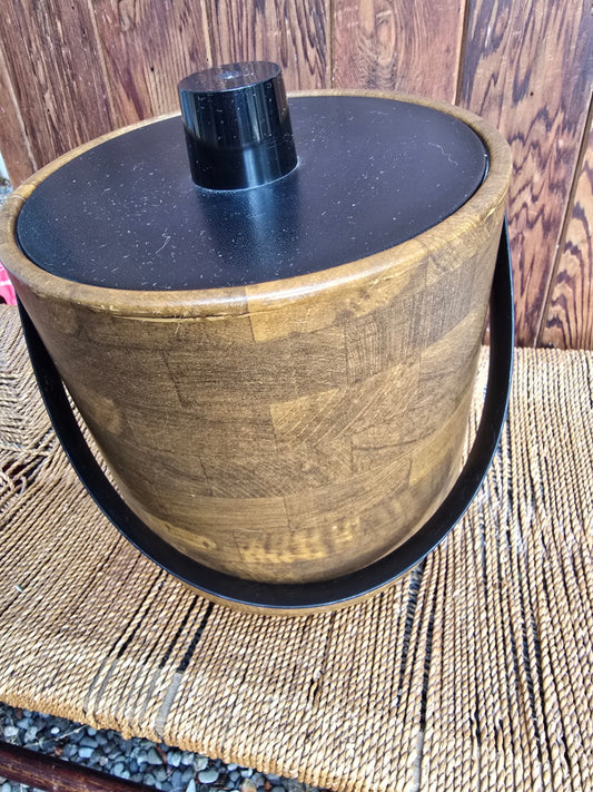 Mcm ice bucket