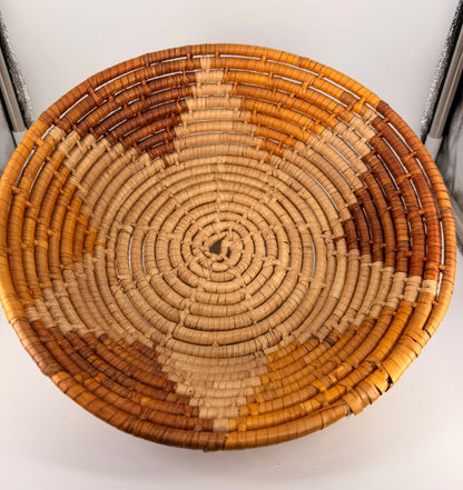 Handwoven Ugandan Papyrus Coiled Basket East African Folk Art – 10½