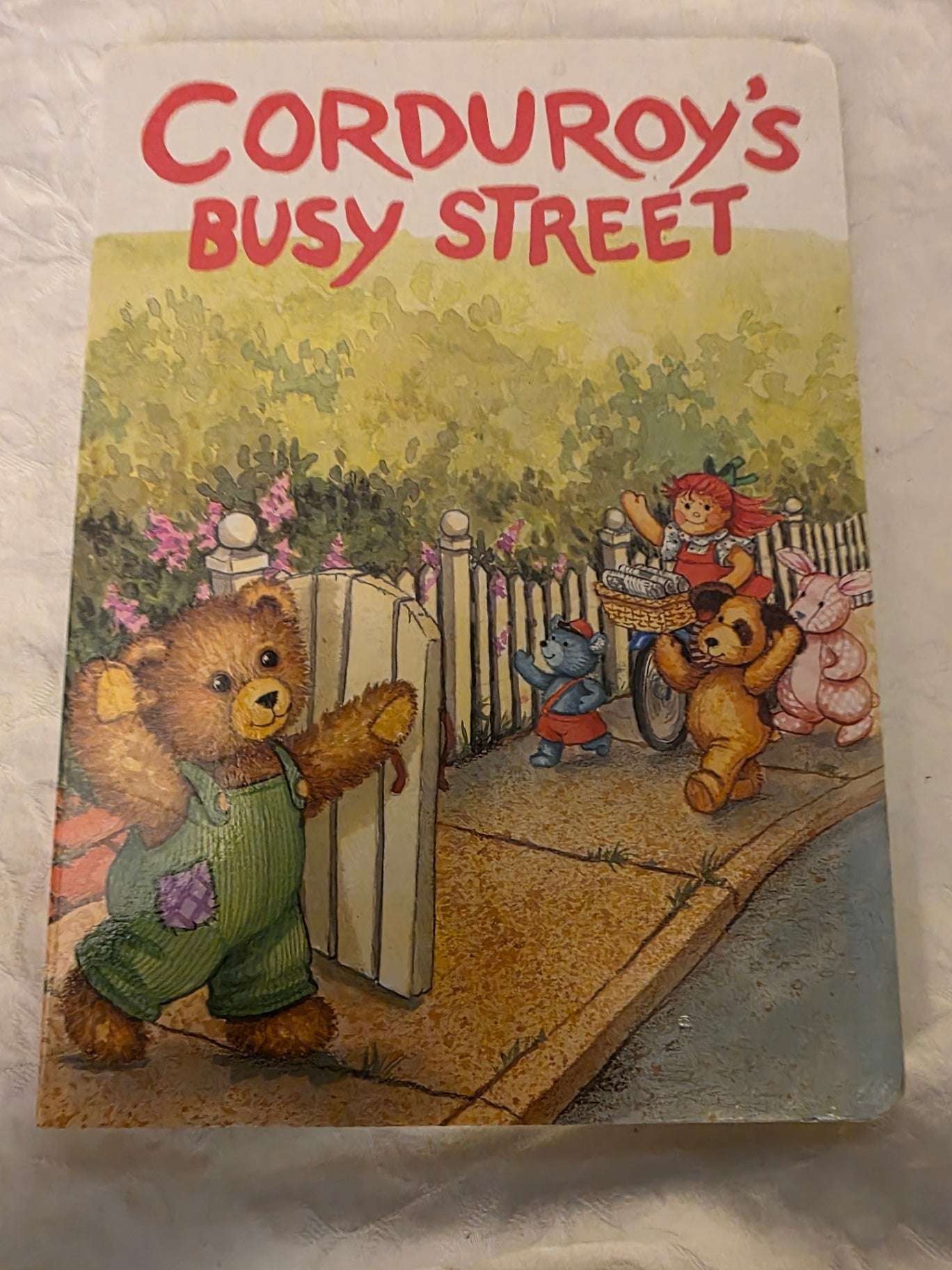 CORDUROY's BUSY STREET