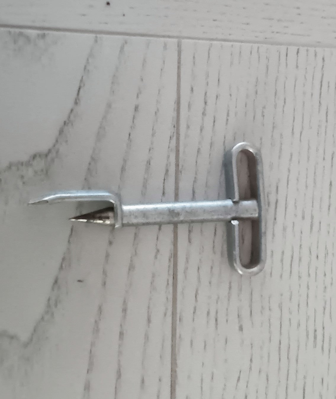 HAND-E-CAN Piercer Vtg Collectible