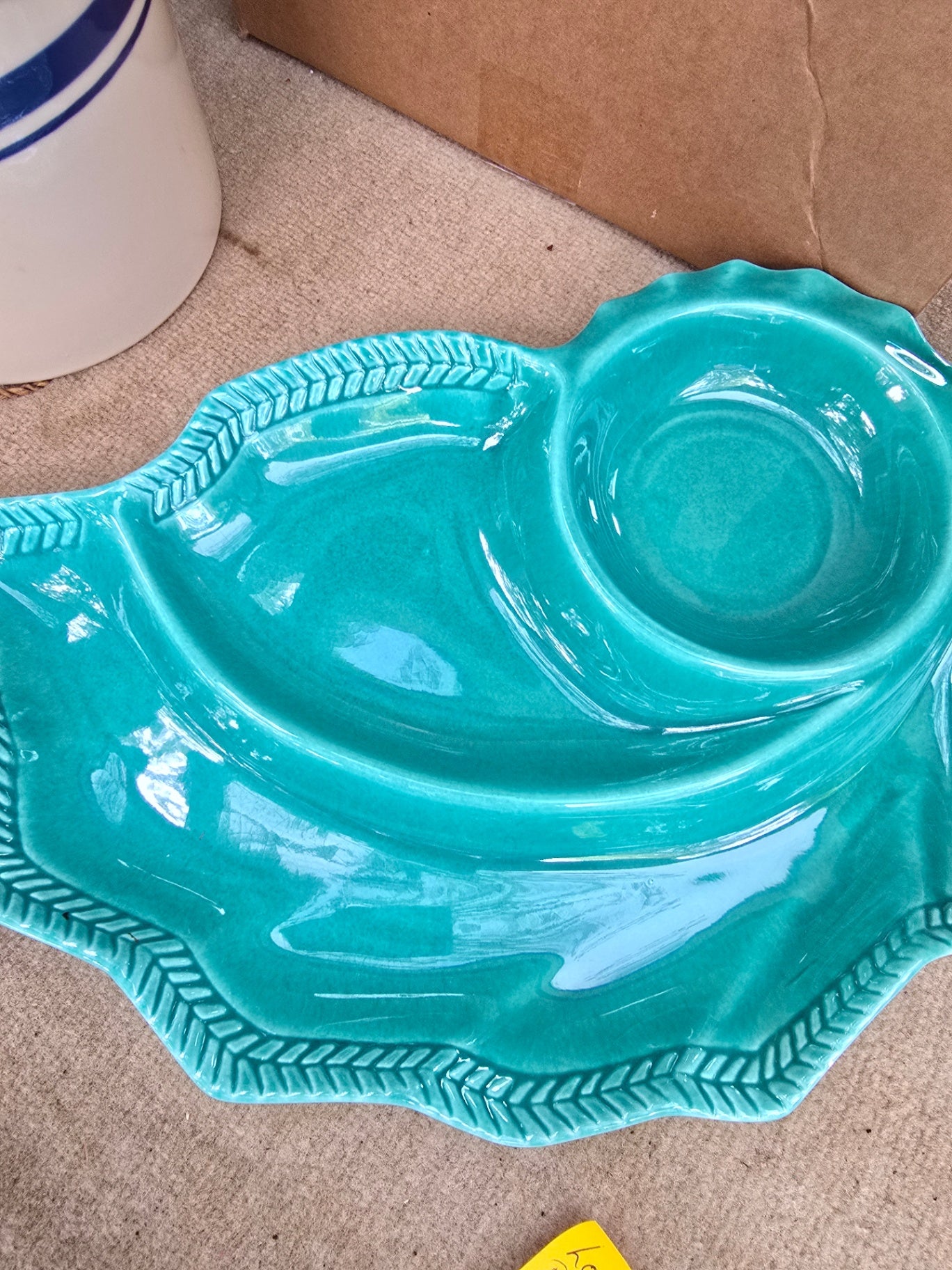 Usa turqoise divided dish