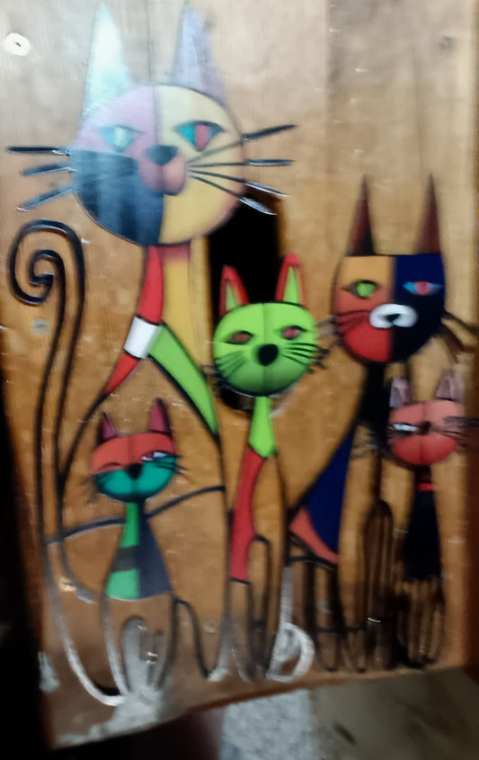 Retro Metal Cat Family