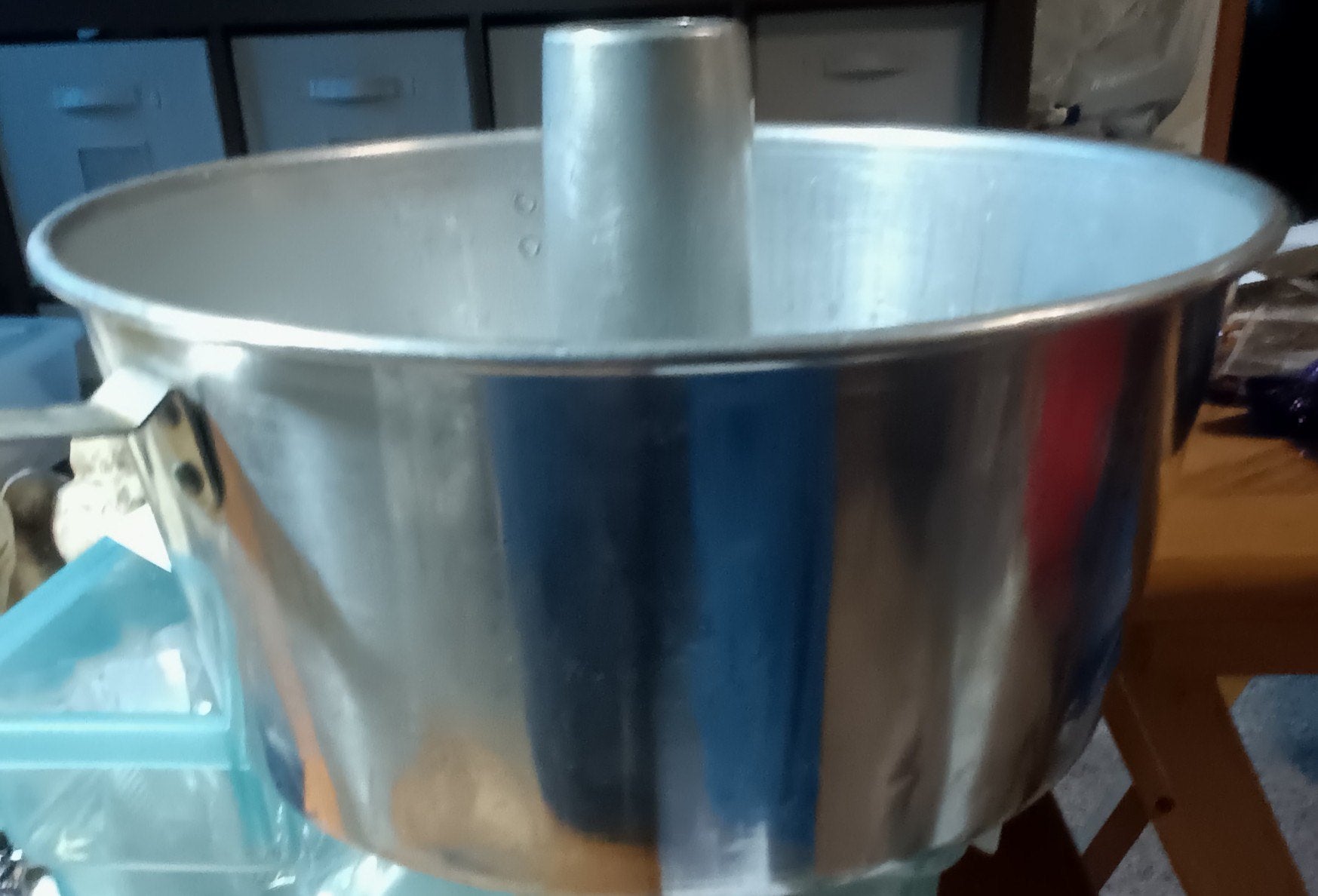 Vtg Comet Cake Pan