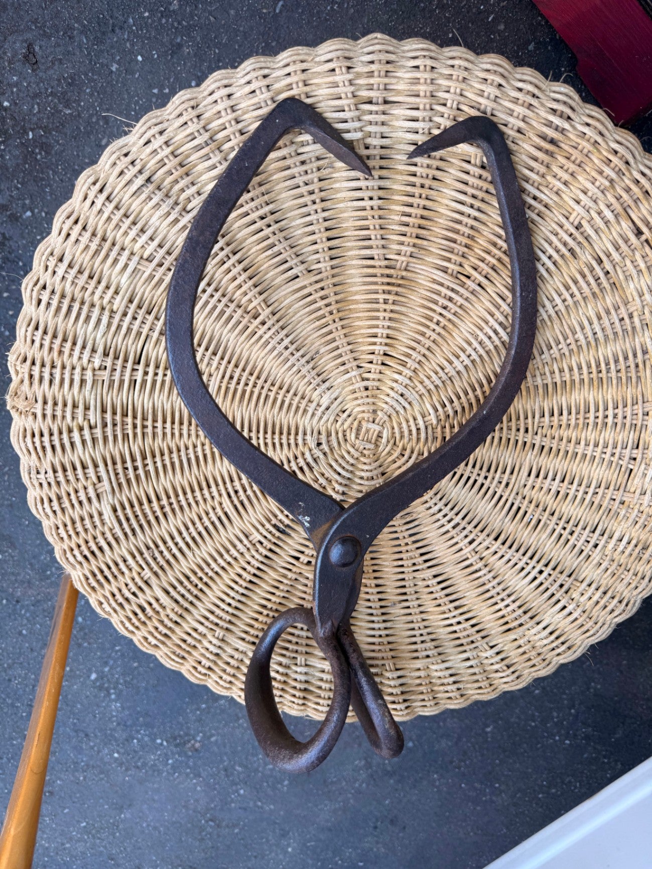 ​Antique Cast Iron Ice Tongs | Primitive Logging & Block Ice Tool