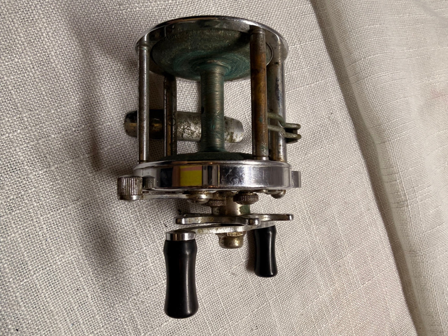 Vintage Chrome Baitcasting Fishing Reel | Classic Level Wind with Double Handle