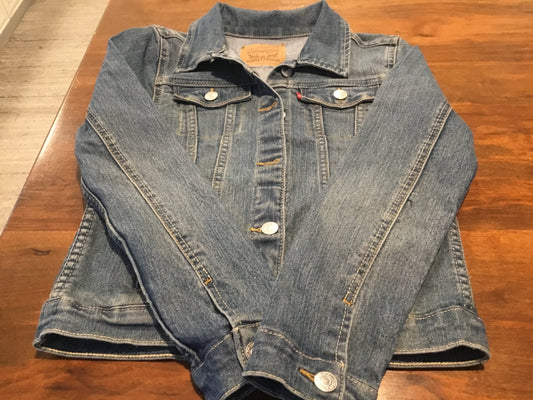 Small, vintage Levi denim jacket