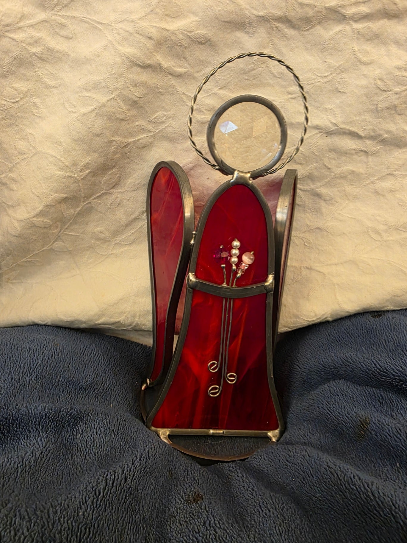 ANGEL STAINED GLASS CANDLE HOLDER.