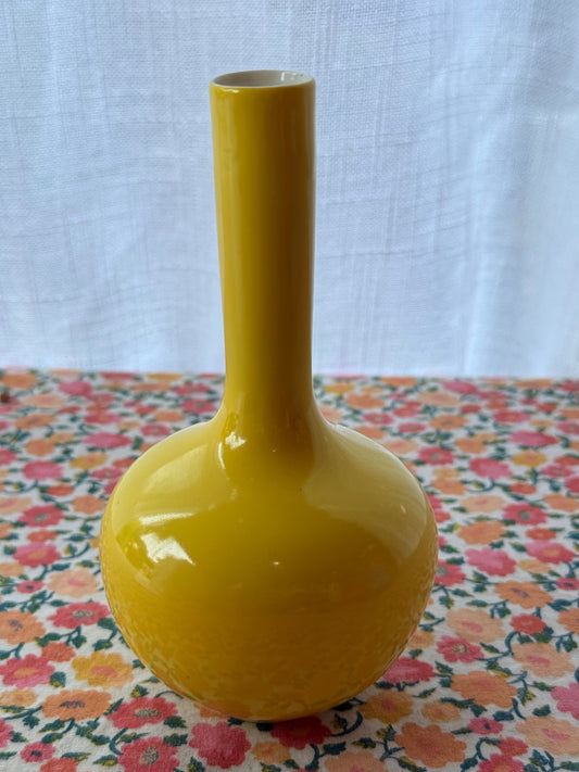 Vintage Sunny Yellow Long-Neck Bud Vase | Mid-Century Modern Solifleur Bottle