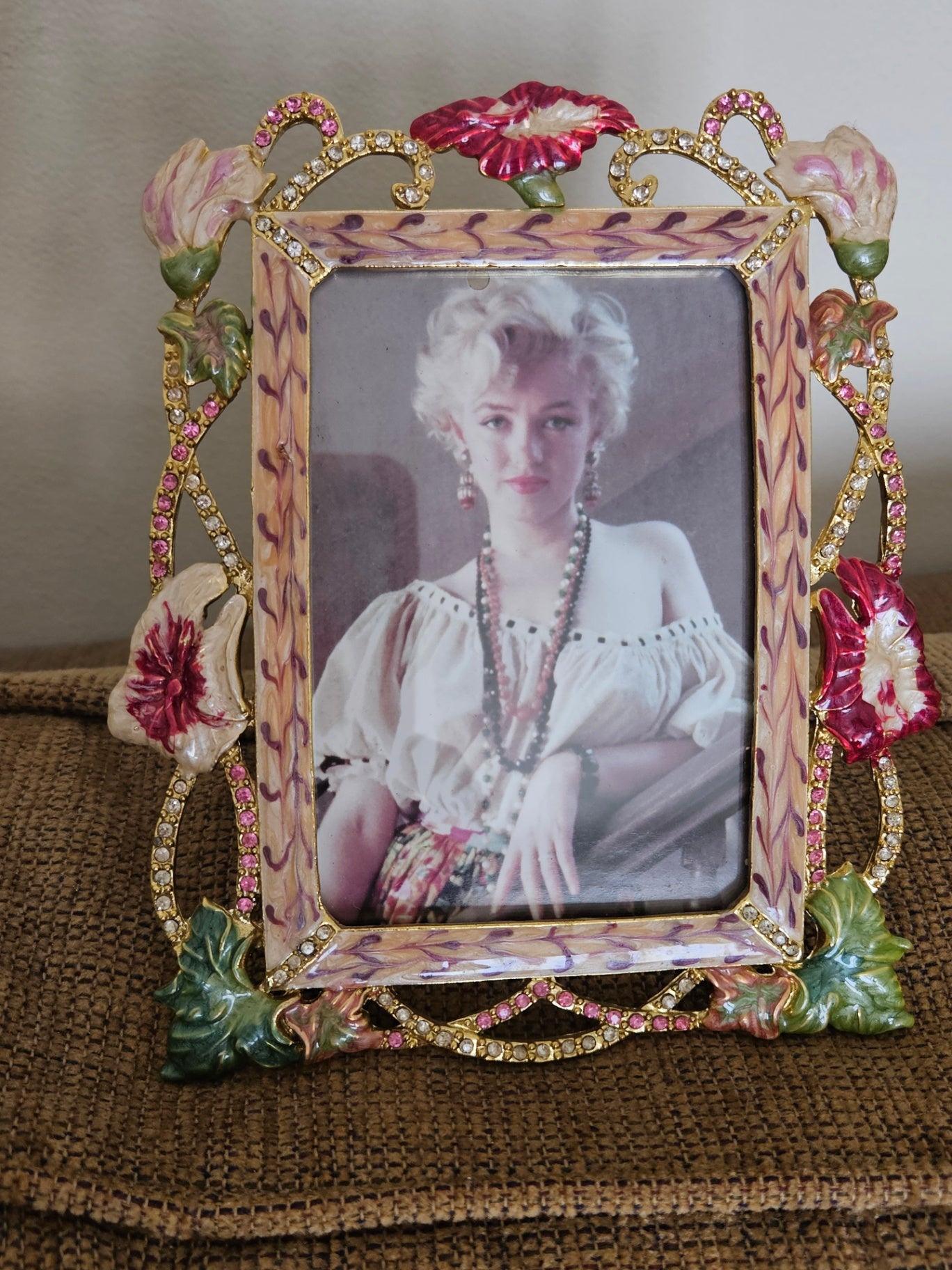 Picture frame 5 x 7 with enameled flowers and rhinestones. Marilyn illus