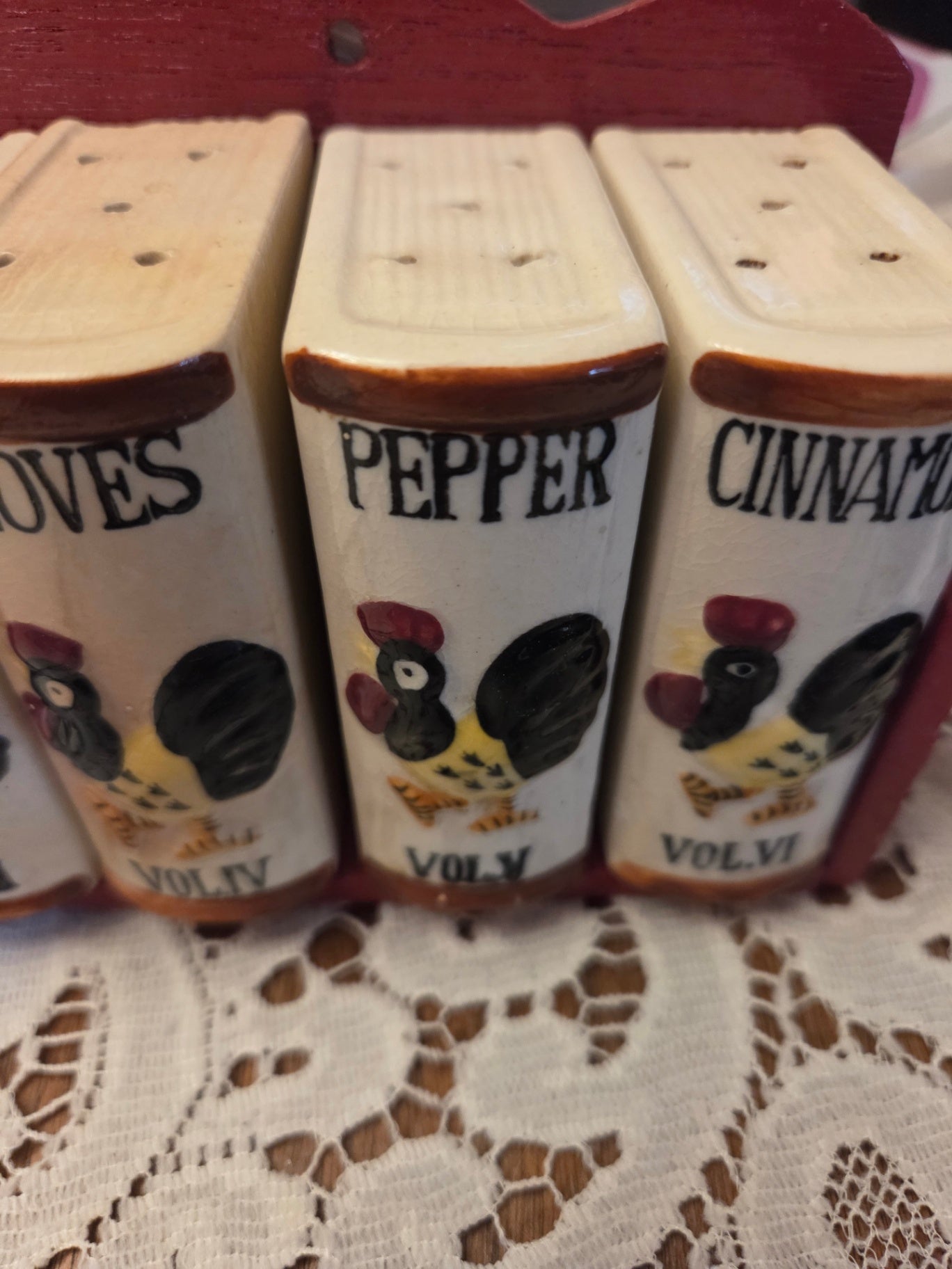 50's spice shakers