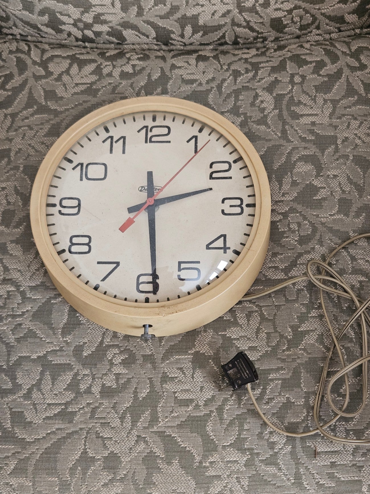 Vintage Dayton schoolhouse style wall clock. Still works