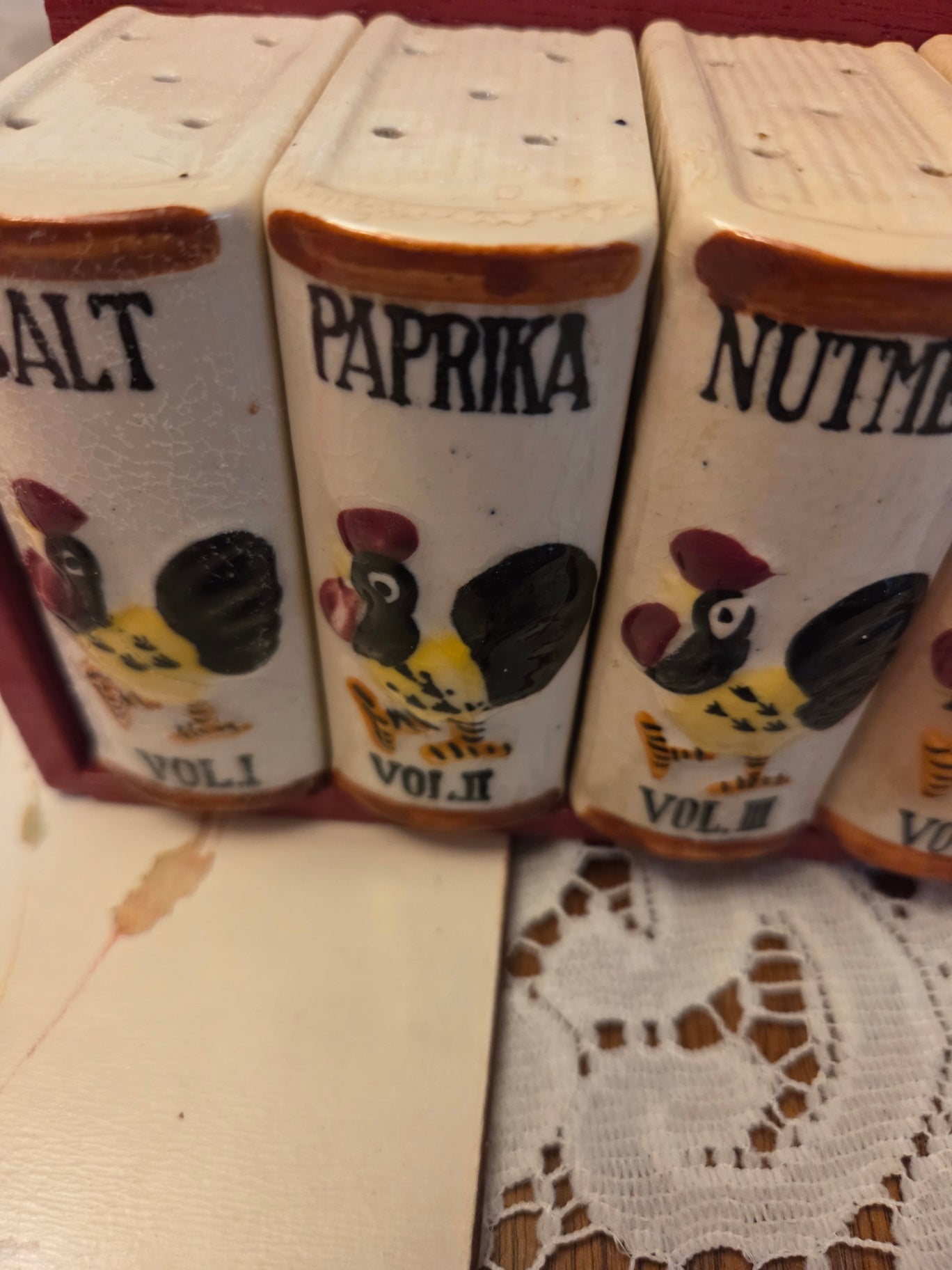 50's spice shakers